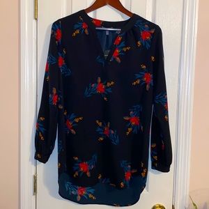 NWT SMALL Black Tunic Blouse with Floral Print